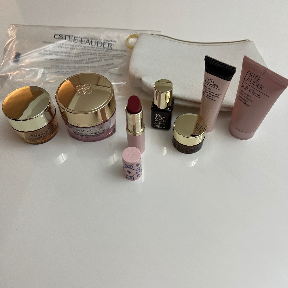 Estée Lauder makeup Samples